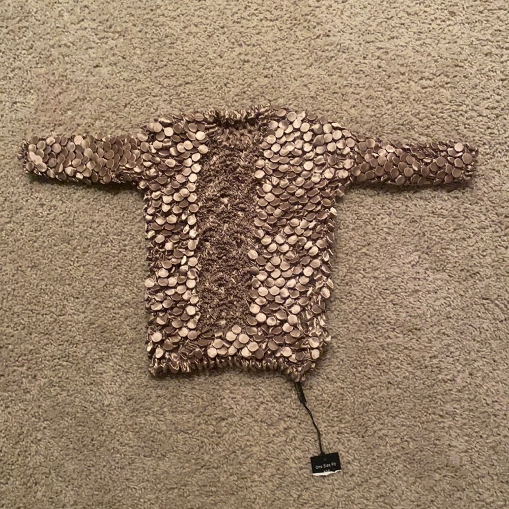 NWT - NEATEST BLOUSE EVER - STRETCHES TO FIT EVERYONE